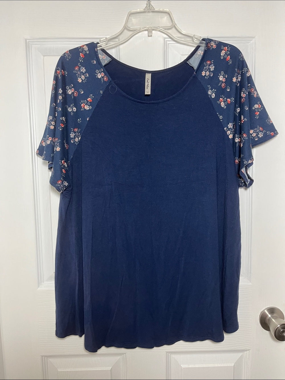 Cool Melon Women's Navy Blue Floral Raglan Short Sleeve Tee
